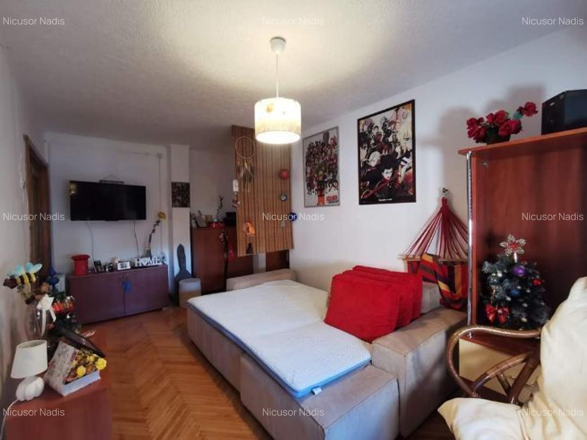Apartament de vânzare în zonă liniștită - 9