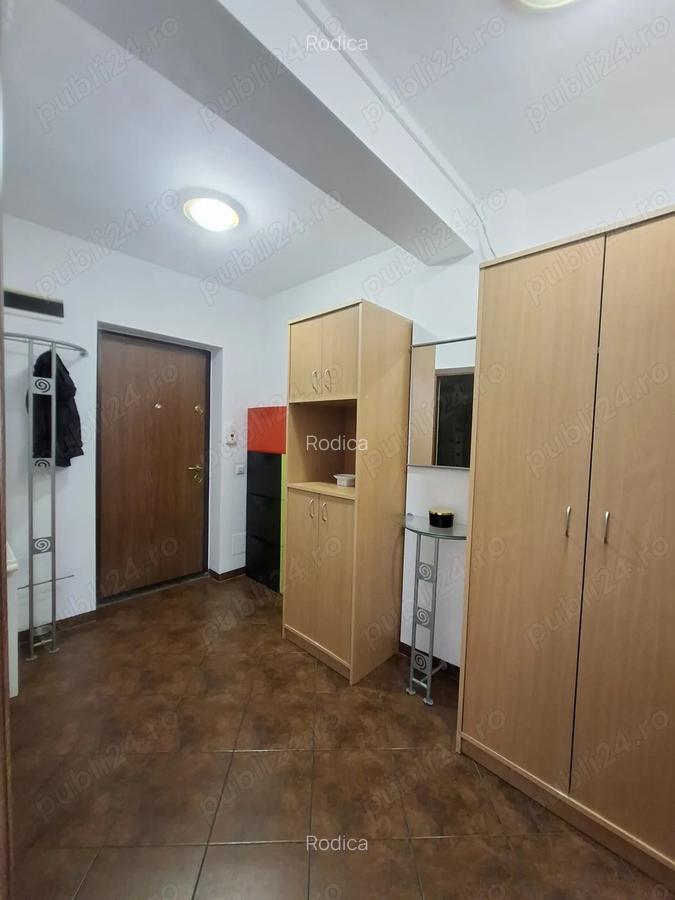 Dau in chirie pe termen lung, ap.1 camera la parter (bloc cu 3 etaje), langa Platinia - 3 Dau in chirie pe termen lung, ap.1 camera la parter (bloc cu 3 etaje), langa Platinia - 3