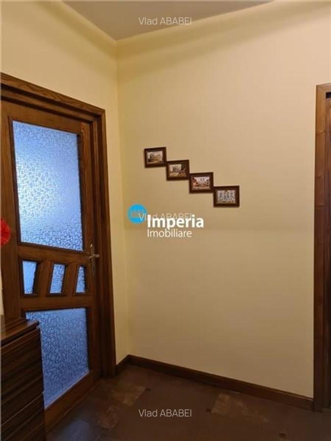 Apartament cu 3 camere decomandat în Podu Roș - 6