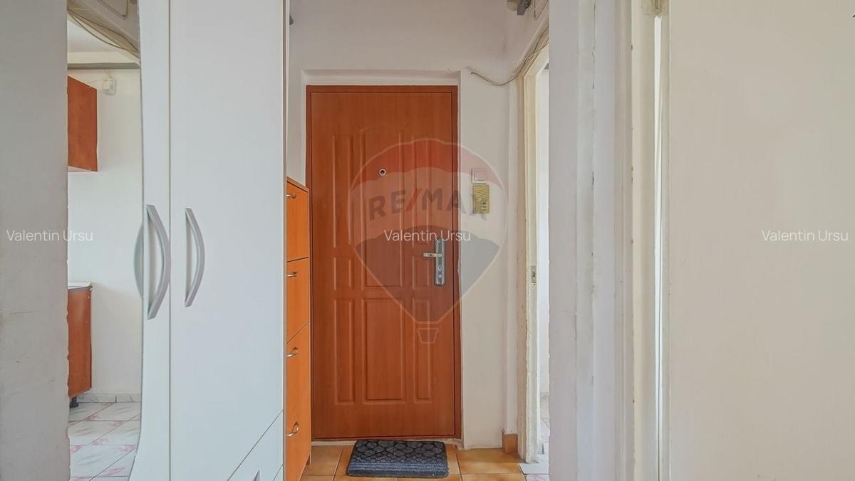 Garsoniera decomandata de renovat - Strada Sitarului, Brasov - 13