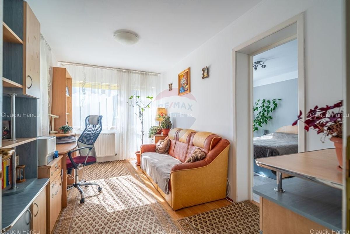Casa spatioasa in Busteni, cu vedere superba catre Muntii Bucegi - 15 Casa spatioasa in Busteni, cu vedere superba catre Muntii Bucegi - 15