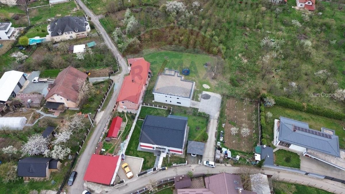 Vila cu piscina 15 ari si panorama de vanzare str. Grigore Ureche - 8