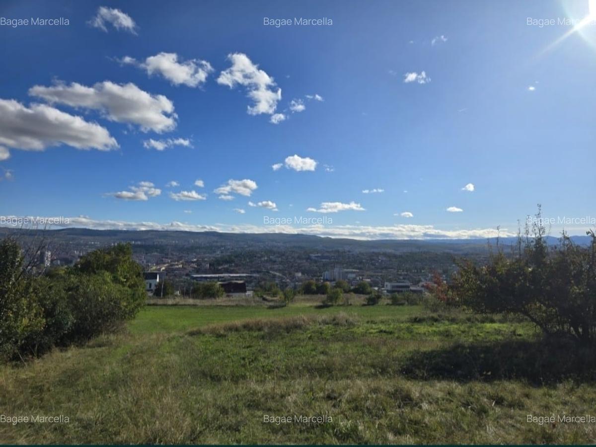 Vând teren extravilan în cartierul Dâmbul Rotund, în zona străzii Colonia Breaza - 1