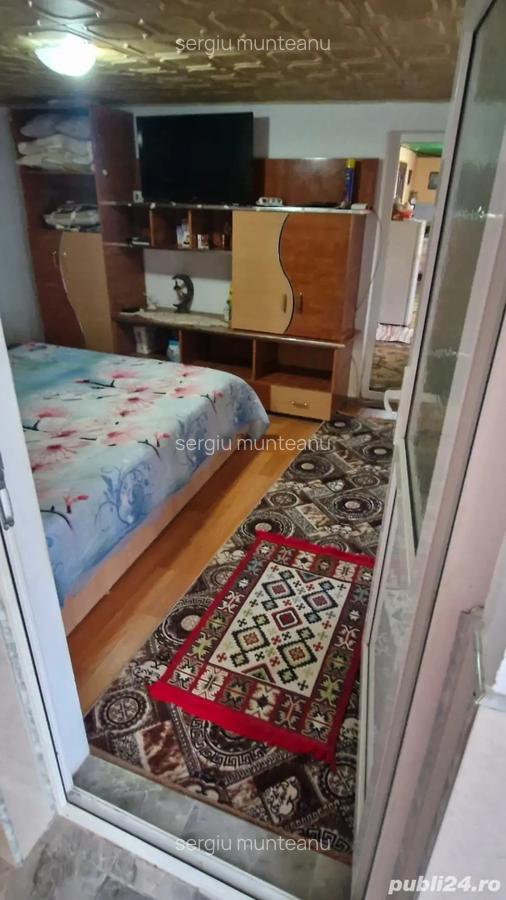 2 case vanzare obrejita - 4