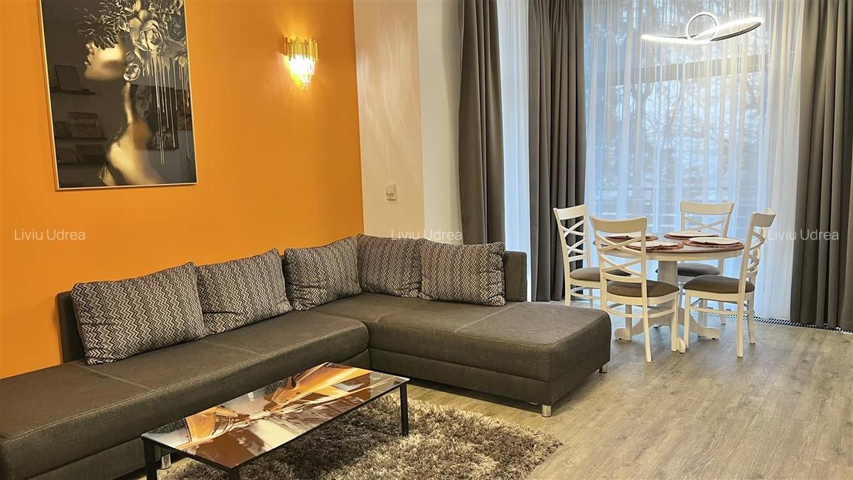 Apartament cu 2 camere decomandat, mobilat în Poiana Brașov - 6