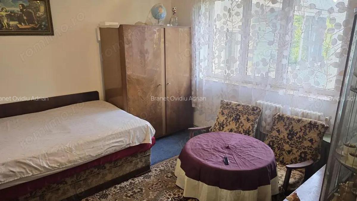 Vand apartament 2 camere cu intrari separate (circular) in Deva, str. Zamfirescu, etaj 3, - 10