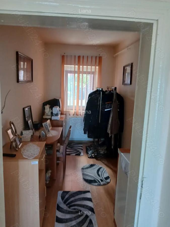 Casa de vanzare - 5 Casa de vanzare - 5