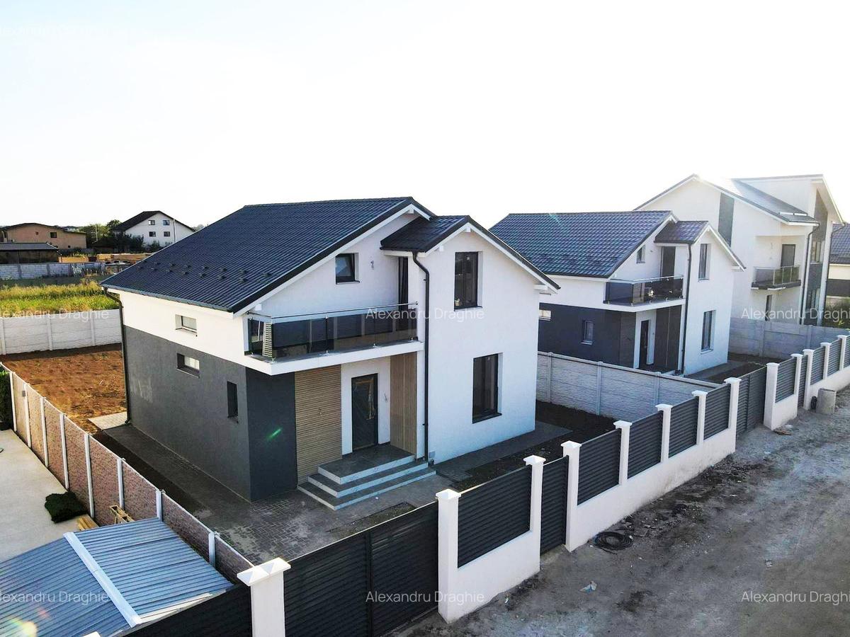 ? PROIECT REZIDENȚIAL   |  3-5 CAMERE.  |   TEREN 370MP - 1
