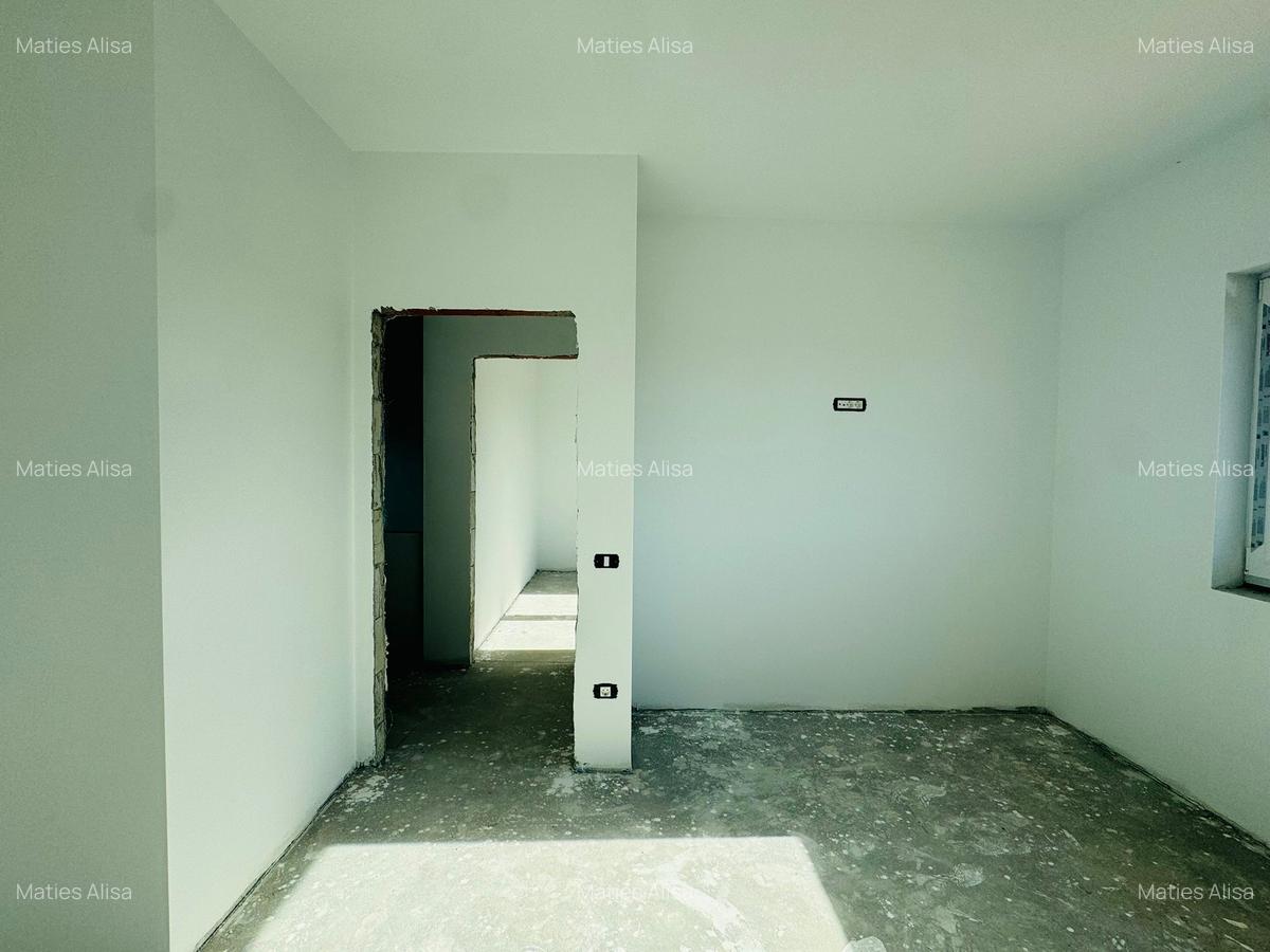 COMISION 0 l Casa tip Duplex l Giroc - 33