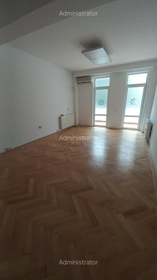 Casă cu 9 camere în Dorobanți - 11