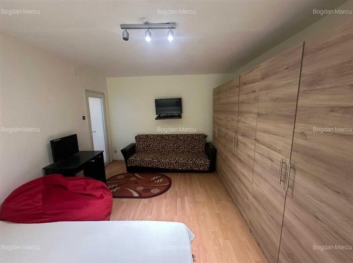 Mobilat si utilat in bloc anvelopat - 2