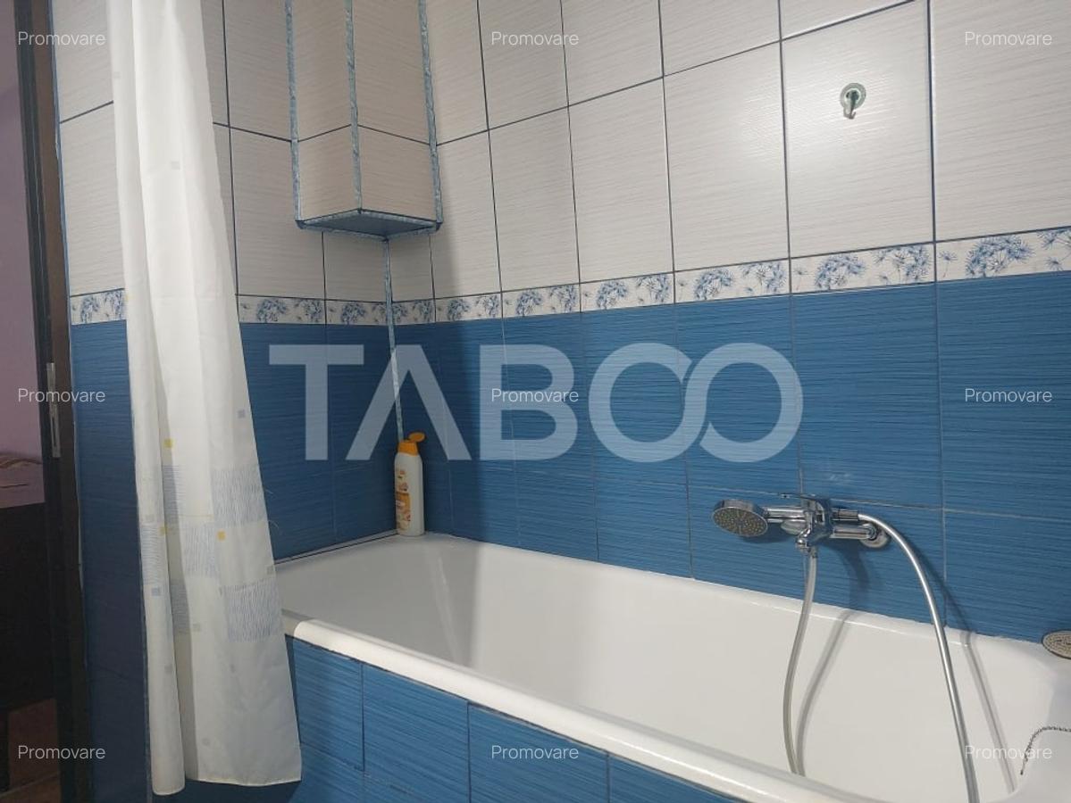 Apartament la casa 97 mpu 5 camere 2 bucatarii 3 bai gradina Cisnadie - 11