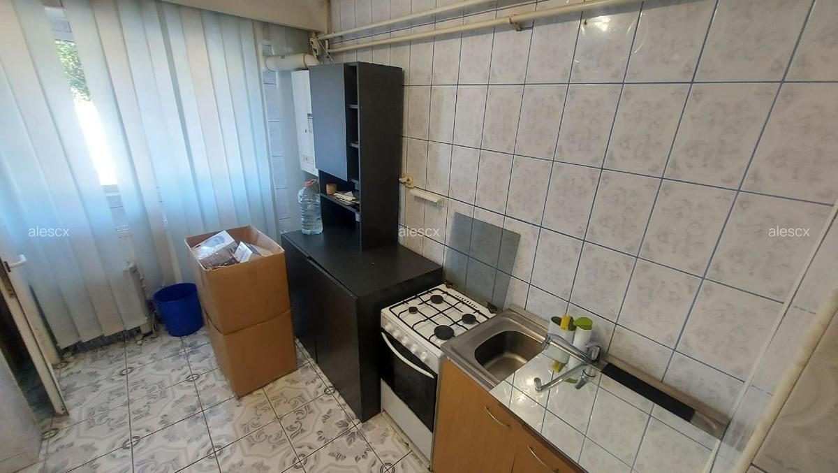 Apartament spatios de inchiriat Galati 84mp 3 camere parter Palatul Navigatiei - 13
