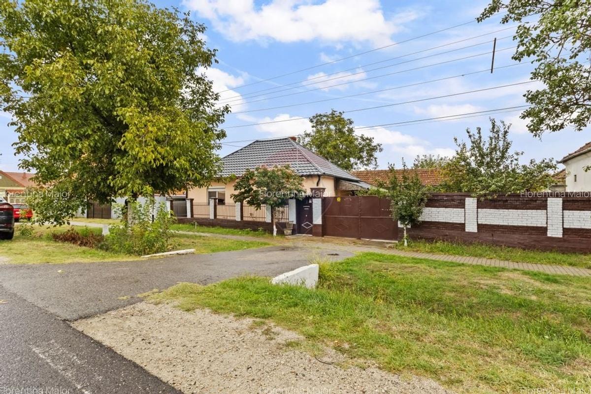 Casa cu teren 1222mp de vanzare in Nadab Judetul Arad 0% Comision - 19 Casa cu teren 1222mp de vanzare in Nadab Judetul Arad 0% Comision - 19