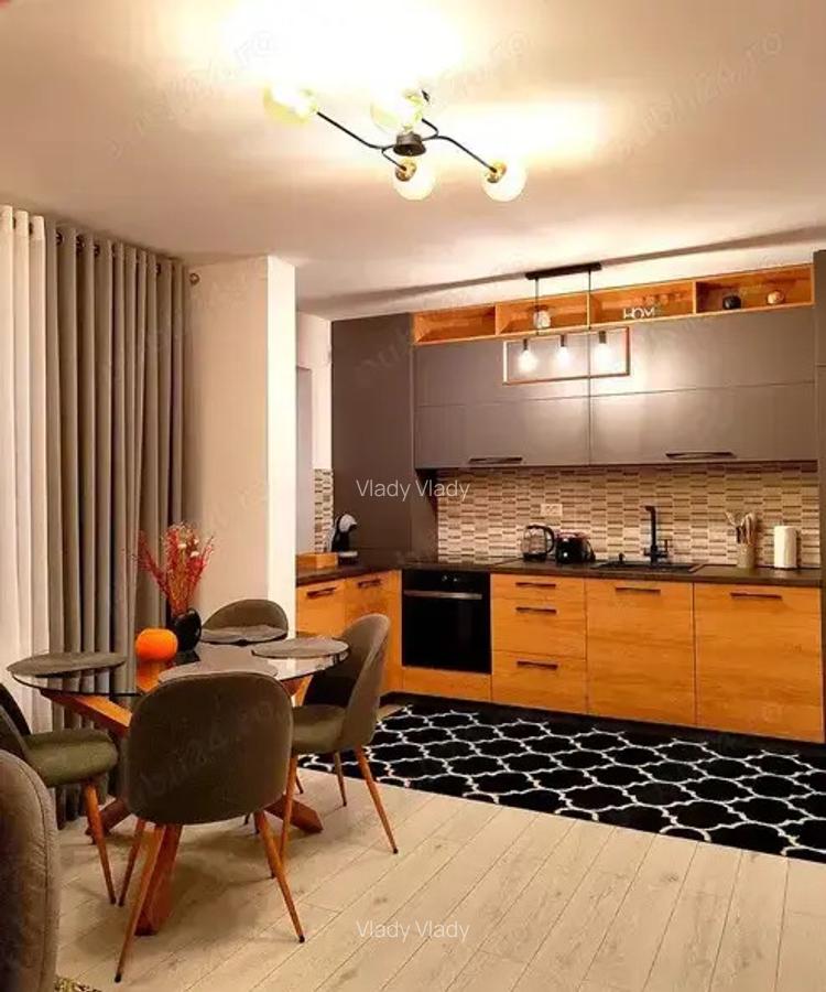 Apartament Coresi Shopping Resort - 2