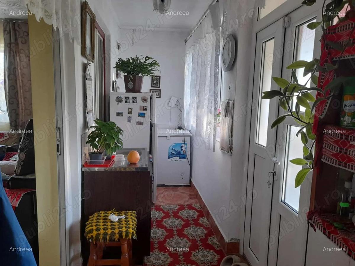Casa de Vanzare Locuibila - 9