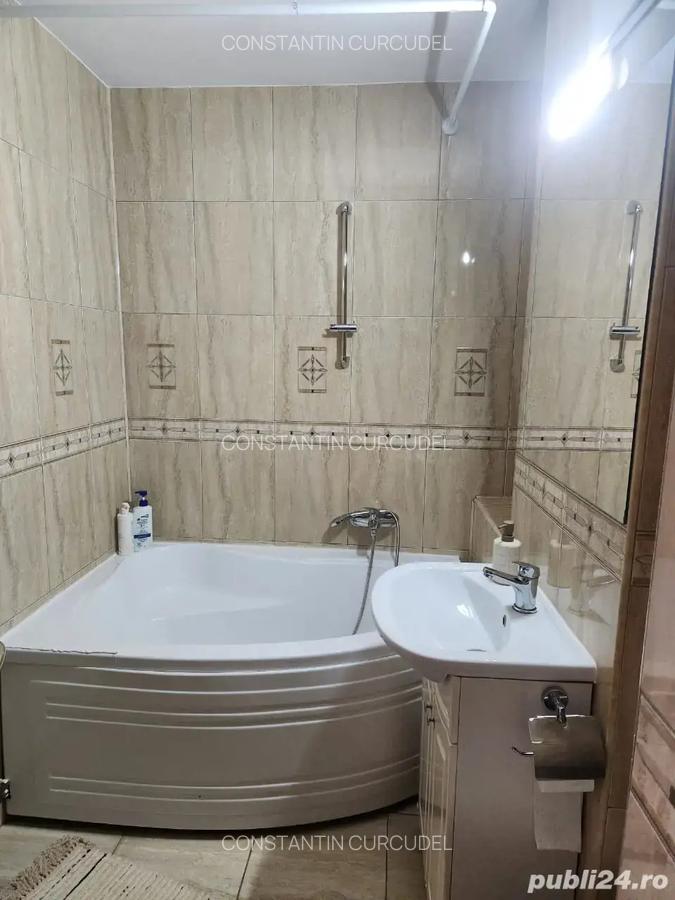 Inchiriez apartament cu 3 camere, Brasov, B-dul Grivitei - 5