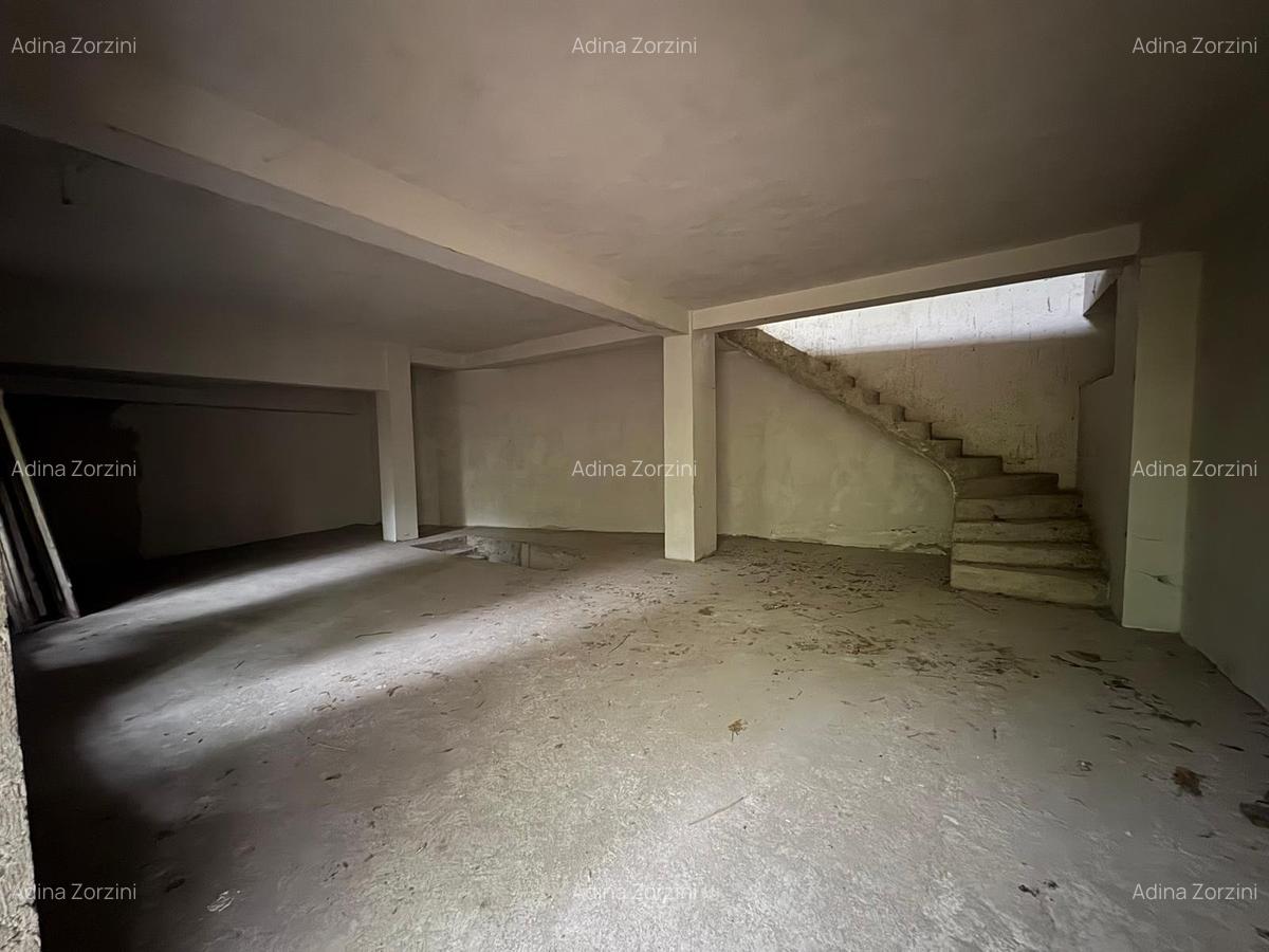 OPORTUNITATE ! Ultracentral casa individuala cu teren mare in proprietate ! - 2