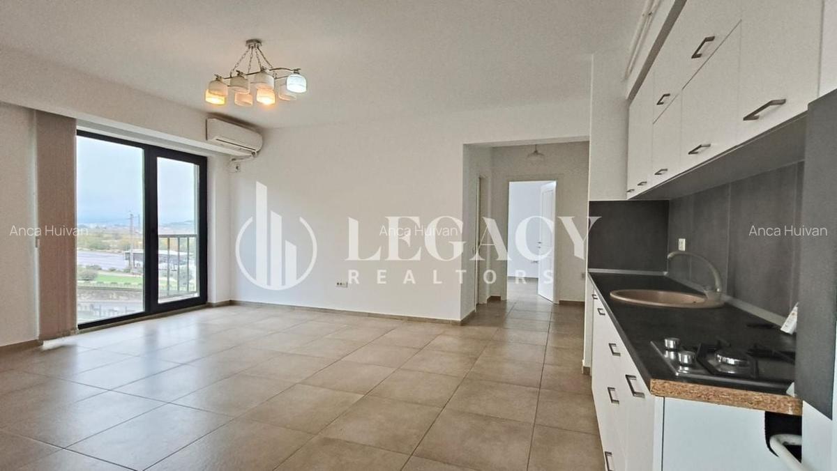 Spatiu birou modern cu 2 locuri de parcare in Grand Beetle Pacurari - 10