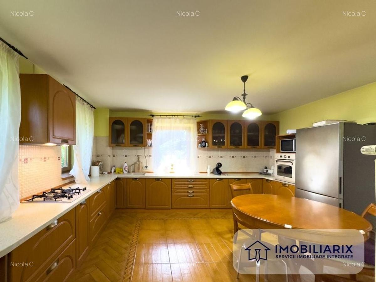 Casă impunătoare, 292 mp utili, 763 mp teren | Strada Principală - 7