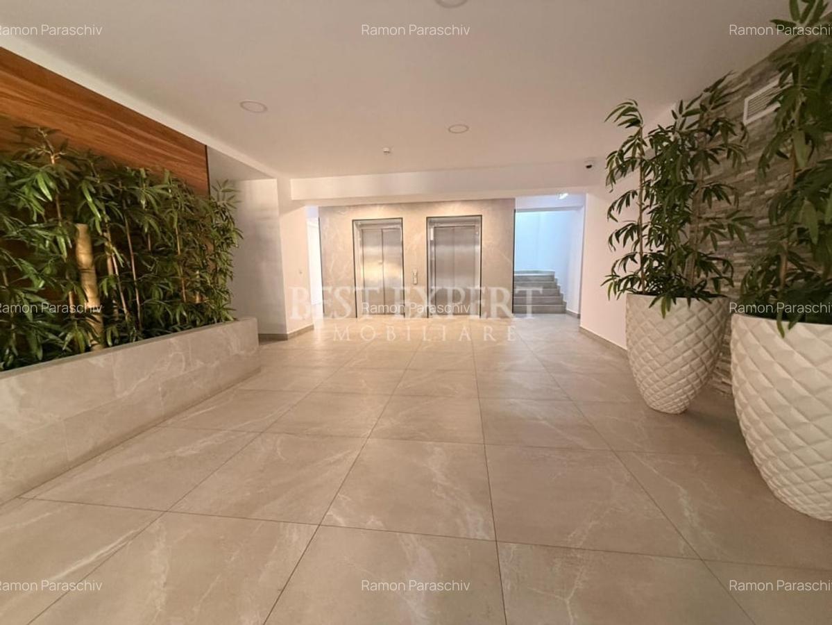 Garsoniera Spatioasa cu Parcare inclusa-Prima inchiriere -7 min metrou N.Teclu - 8