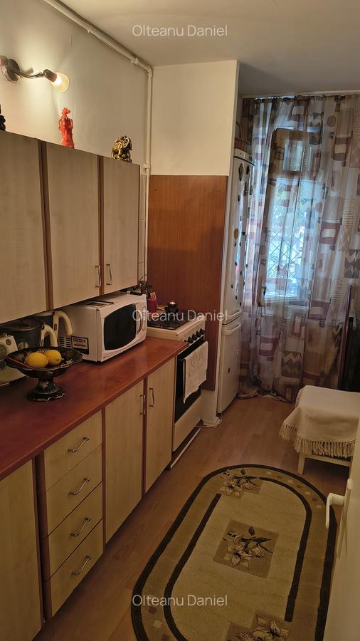 Garsonieră decomandată în Olteniței - 9