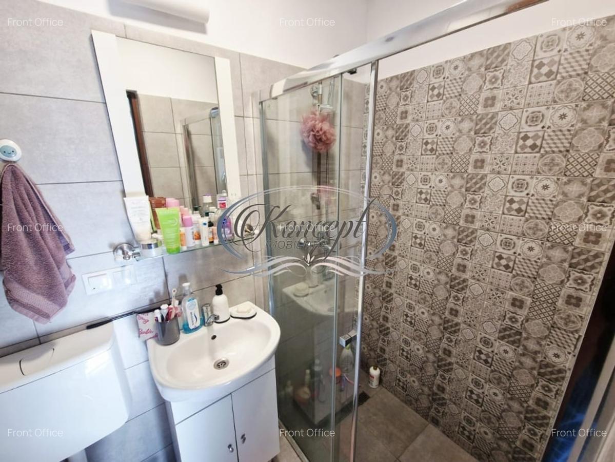 Investitie ideala: casa cu 2 unitati locative si curte, str. Horea - 14