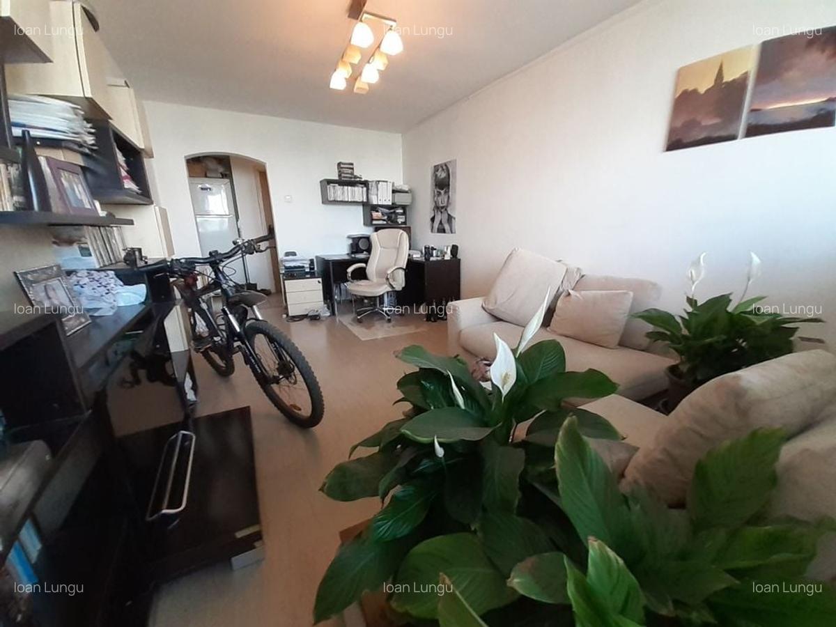 Berceni Bd. Al. Obregia 2 camere decomandat mobilat utilat, luminos - 2