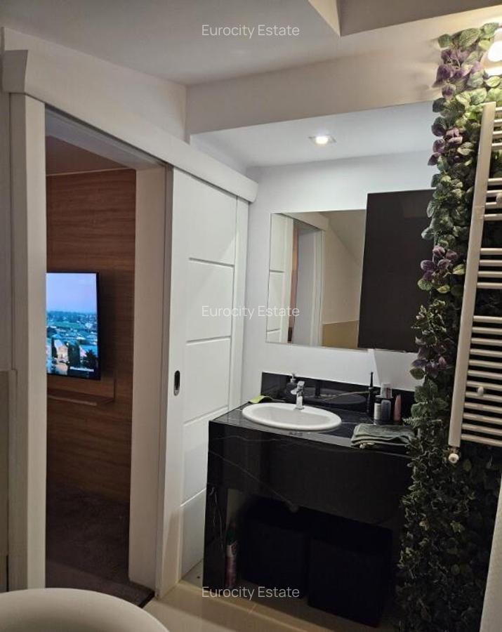 Otopeni/Polona,3 camere,150 mp,mobilat si utilat lux,scara interioara - 1