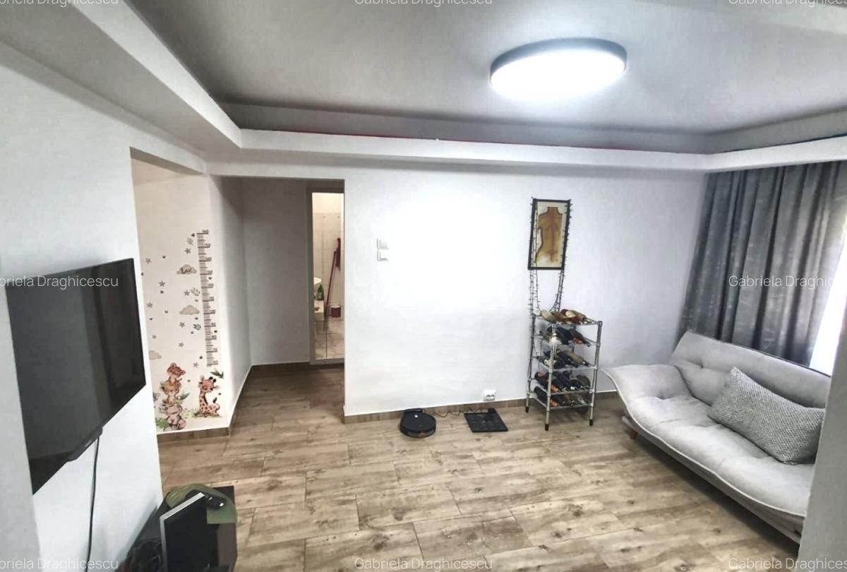 Apartament cu 4 camere decomandat în Colentina - 5