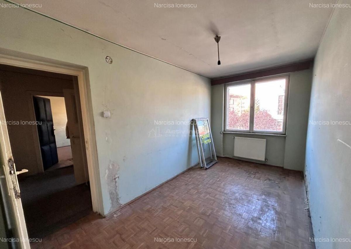 Resita, 3 Cam,cf.1 Semidec.et.1,Central - 12 Resita, 3 Cam,cf.1 Semidec.et.1,Central - 12