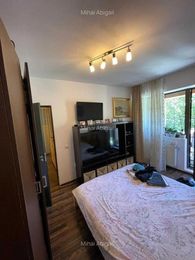 De vanzare apartament 3 camere zona de N baneasa - 5