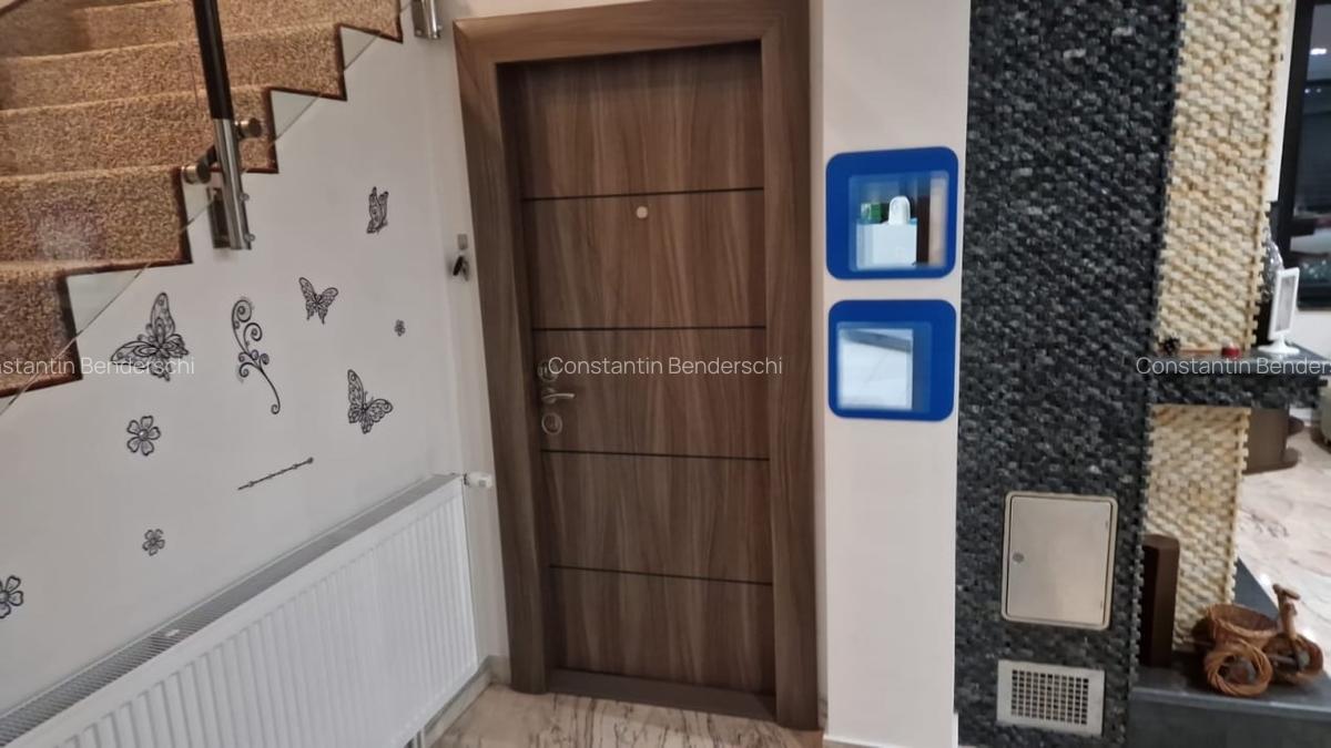Vila cu 10 camere de vanzare D+P+1 Etaj mansardat in Busteni - 6