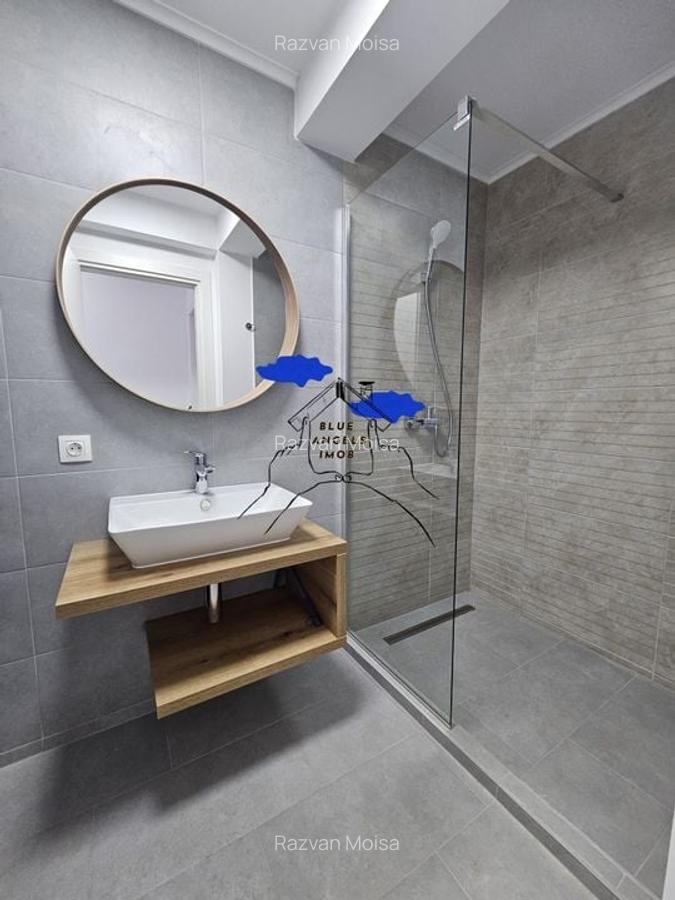Garsoniera spatioasa in bloc nou din Tractorul - 9