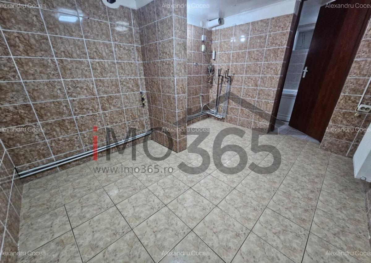 Casa Parter Izvorani Stefanesti, la nici 500m de DN7 - 9