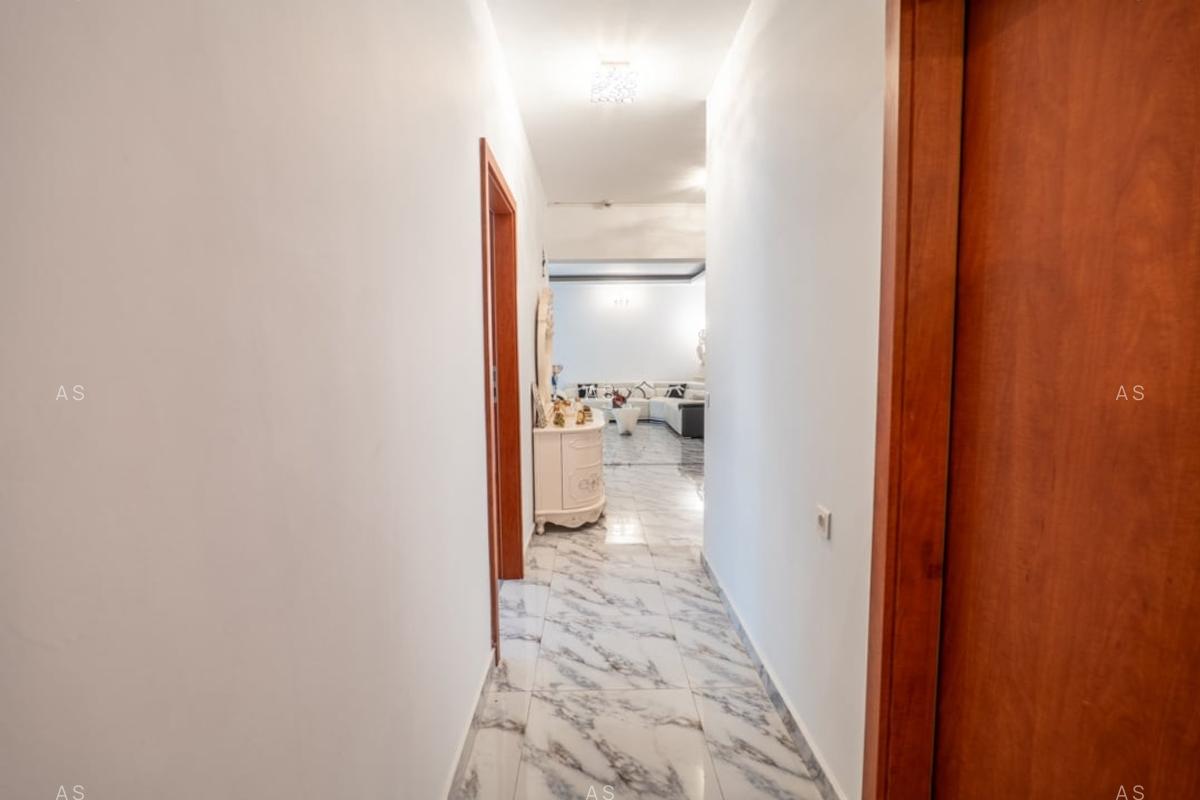 Apartament cu 3 camere semidecomandat, mobilat în Titan - 9
