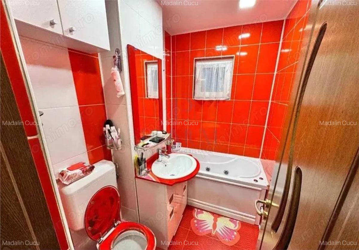 LIPOVEI - 3 CAM - DECOMANDAT - ETJ.2 - 2 BAI - 2 BALCOANE - CENTRALA - IZOLAT TERMIC - 4