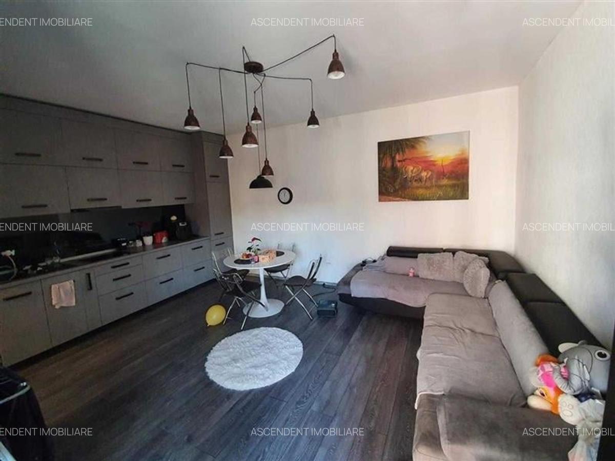 Apartament cu 2 camere decomandat în Central - 1