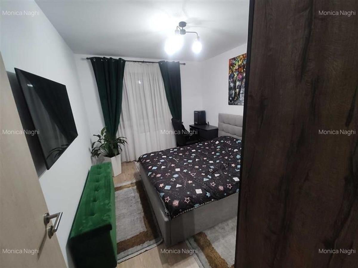 Apartament cu 2 camere decomandat în Tractorul - 2