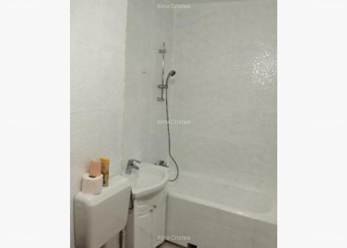 Titan metrou - Garsoniera bloc mixt - 2