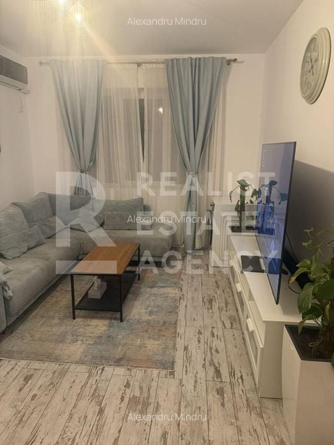 Vânzare, apartament cu 2 camere în zona Militari - 1