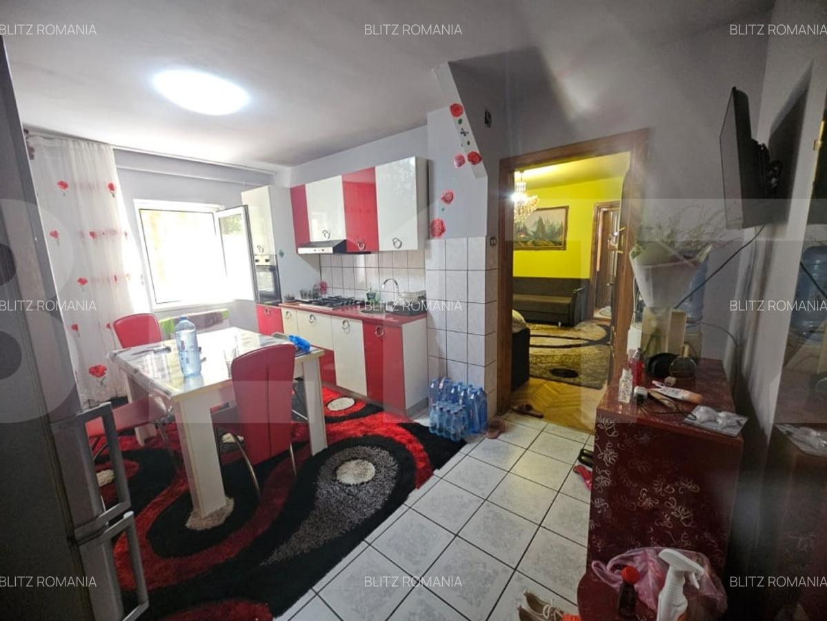 Apartament 3 camere zona Soarelui - 2