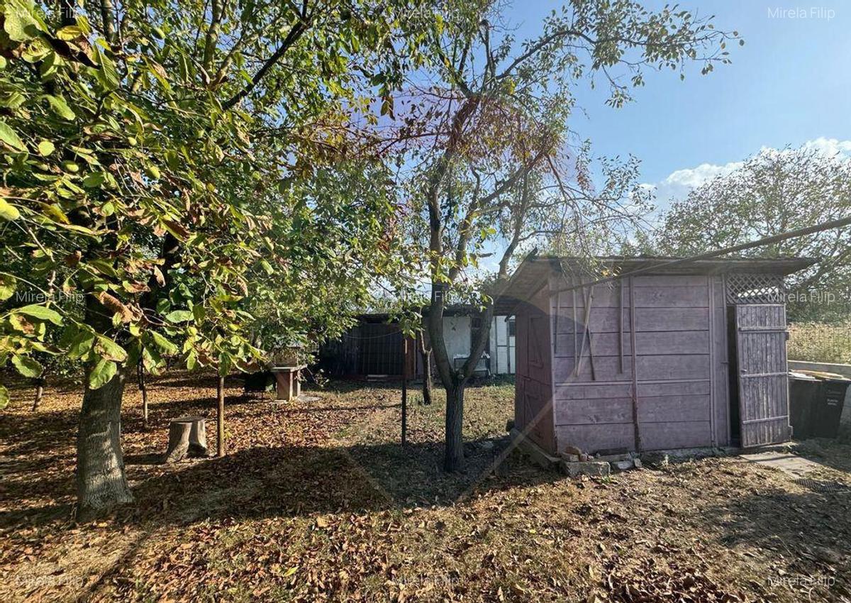 CASA cu TEREN generos in COL?IREA - 5 CASA cu TEREN generos in COL?IREA - 5