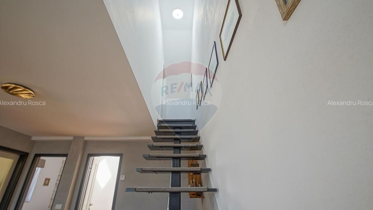 Casa tip duplex de vanzare - Str. Cavalului, cartier Stupini, Brasov - 17 Casa tip duplex de vanzare - Str. Cavalului, cartier Stupini, Brasov - 17