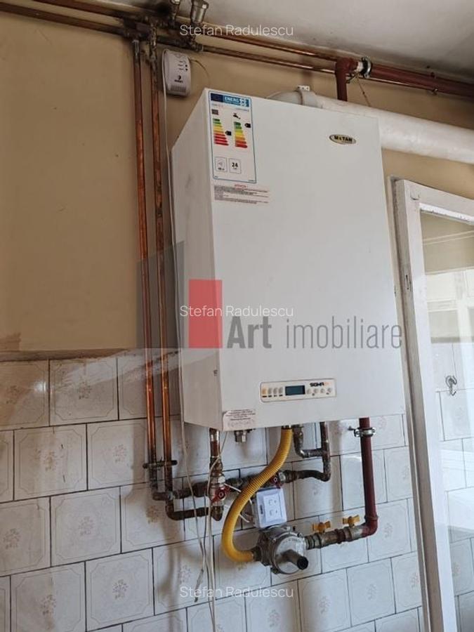 Apartament cu 4 camere decomandat în Cotroceni - 13