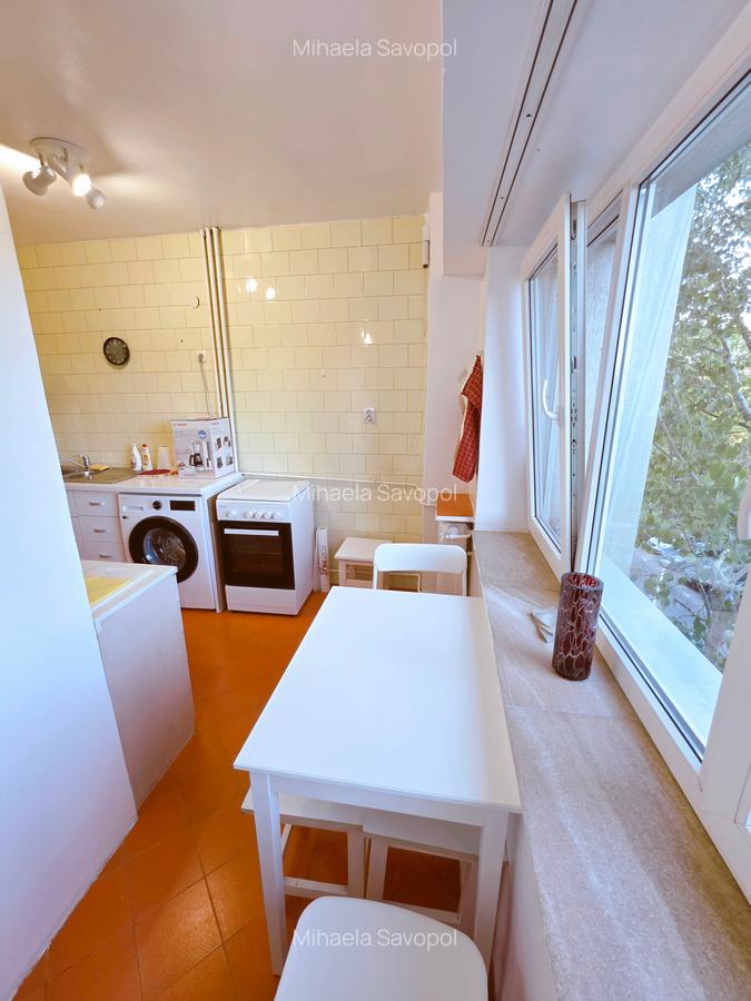 Garsoniera inchiriere Stirbei Voda bloc 1993 etajul 3/7 - 16