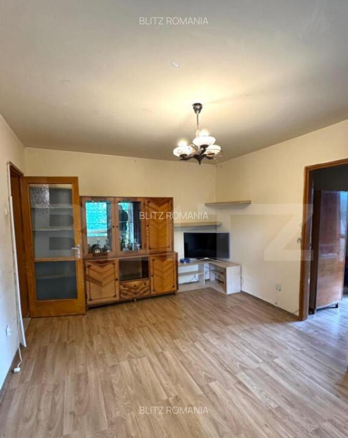 Apartament de vanzare, 3 camere, 67 mp, etaj intermediar, zo - 2