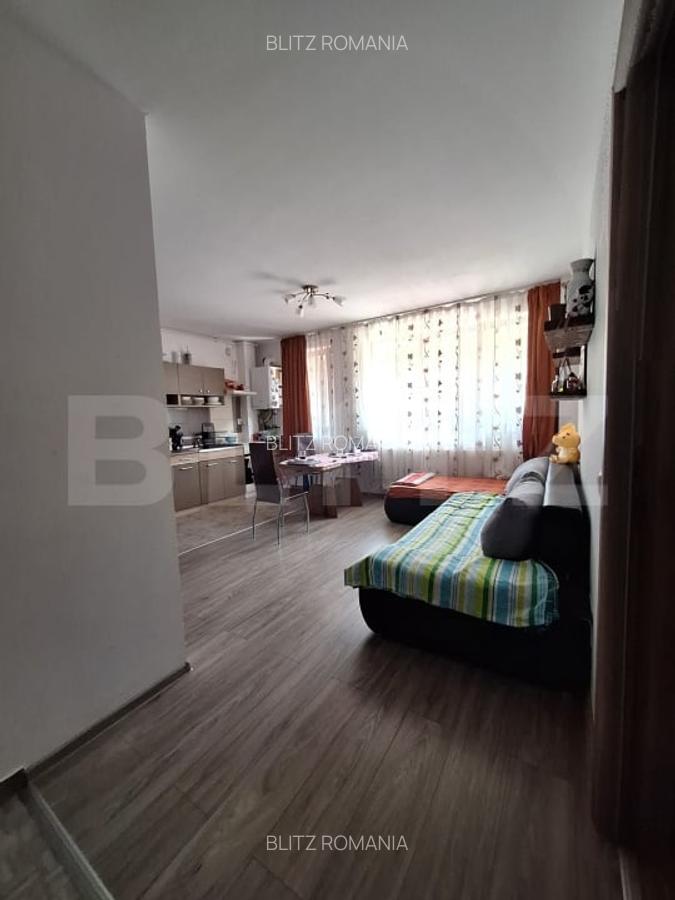Apartament cu 3 camere, 54 mp, parter inalt, balcon, parcare, zona Metro - 3