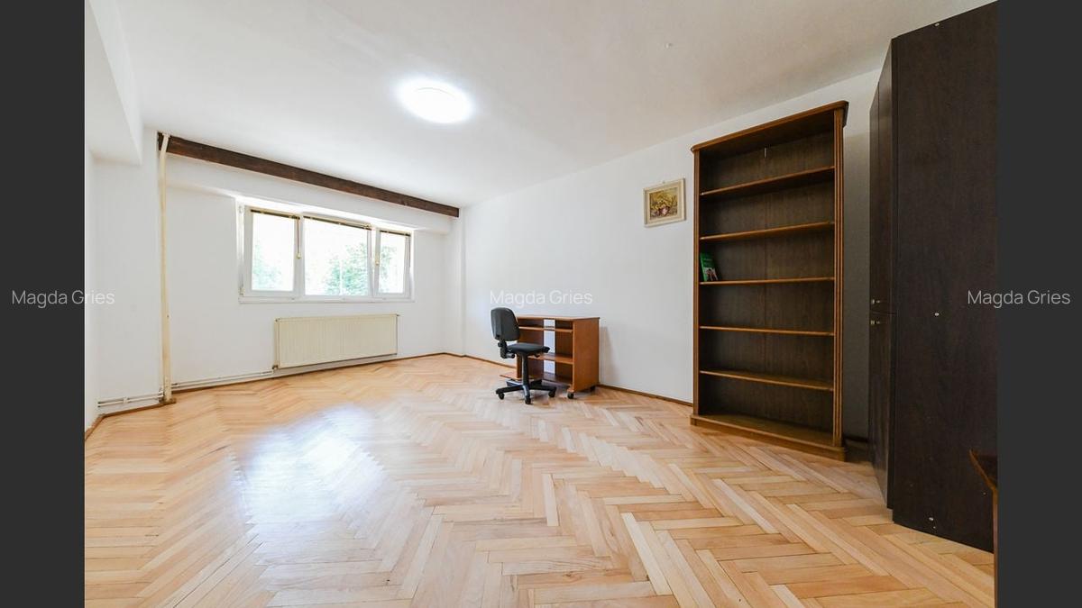 Apartament 2 camere, decomandat | Terasa | Semicentral | Parcare - 1