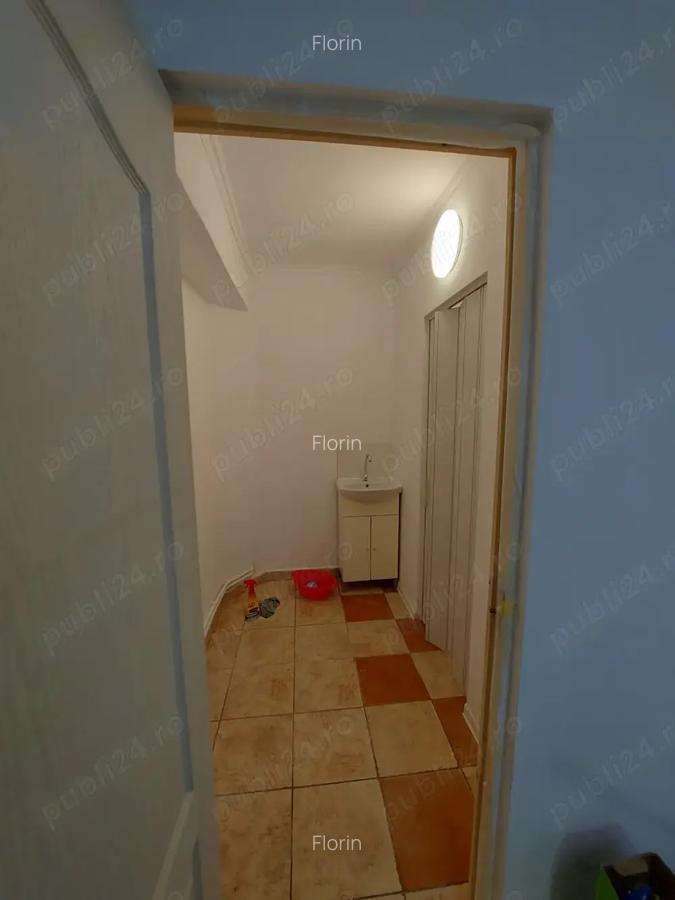 Spatiu comercial de inchiriat = Central= - 2